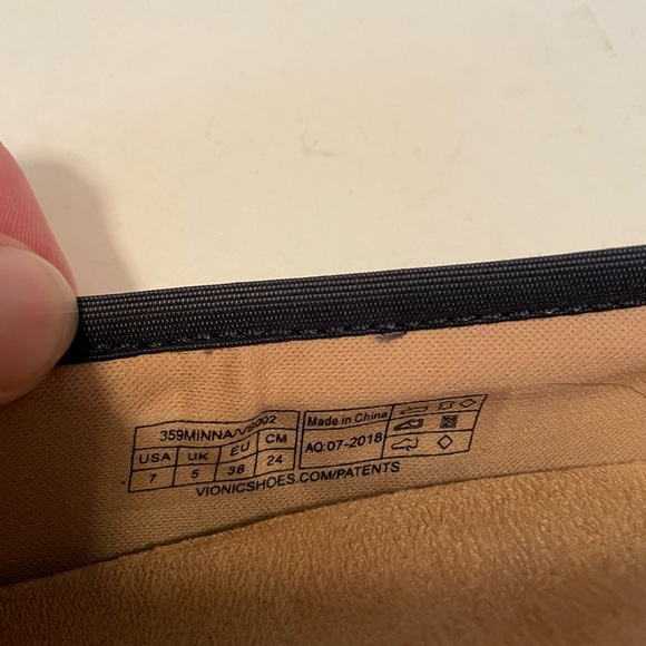 Vionic MINNA cap toe ballet flats Size 7 - Picture 5 of 9